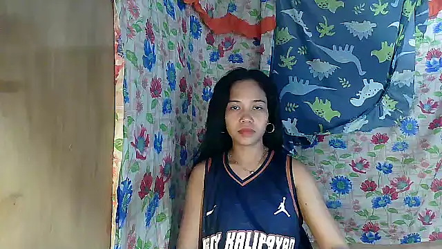 دردشة PinaySkinnyGirl الجنسية المباشرة