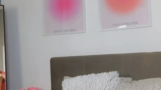 VioletiSwone Live XXX-chat