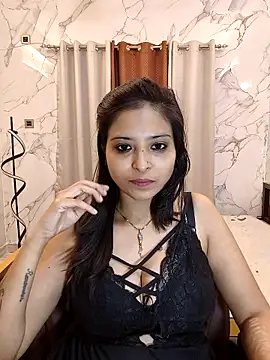 QUEEN-ADITI live XXX chat
