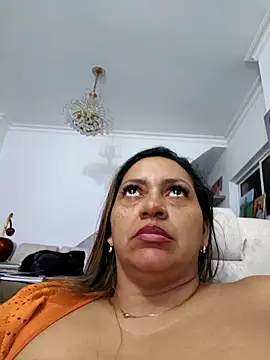 violetpoloのライブXXXチャット