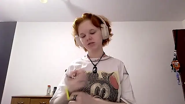 CurlaPettyBom Live XXX-chat