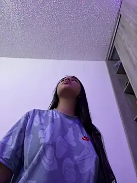 XXX chat uživo modela I_Samanthaa