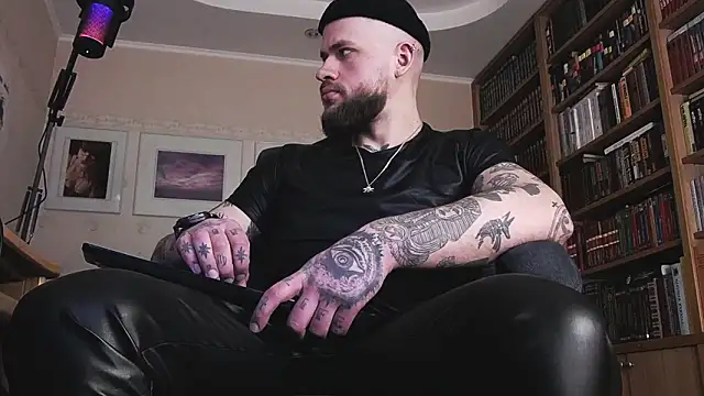 Онлайн чат XXX FindomJason