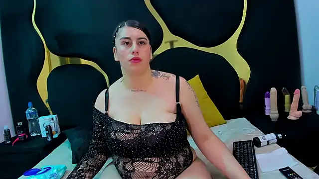 Chat +18 de Criistaal_ ao vivo