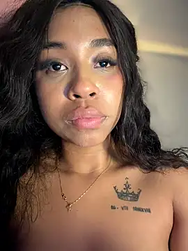 Živý XXX chat bella__honey