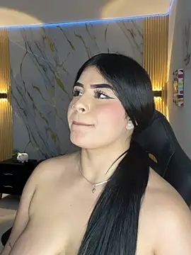 Kariina__69 লাইভ XXX চ্যাট