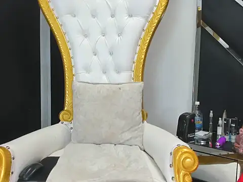 LauraScarlet's Live XXX Chat