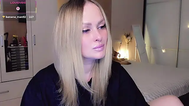 Онлайн чат XXX Libby_Nora