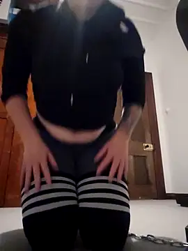 Chat +18 de PinkTheHawk ao vivo