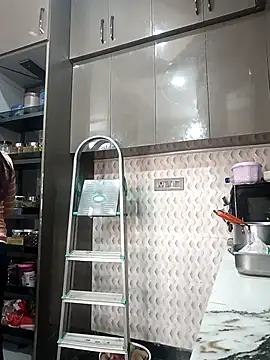 PUNAM456 Adlı Modelin Canlı XXX Sohbeti