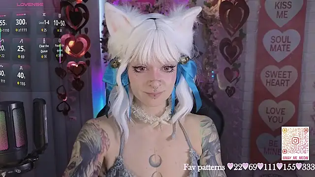 XXX chat uživo modela Mee-Meow