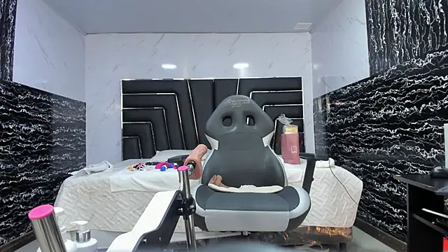 Ladyy_Scarlett: онлайн-секс-чат