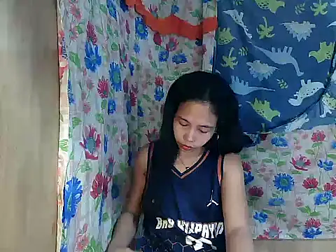 Chatroom XXX en direct de PinaySkinnyGirl