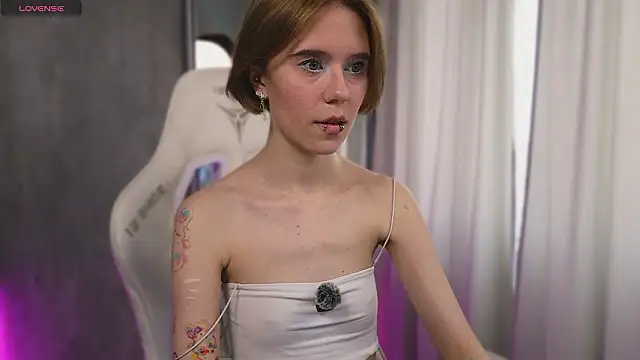 Вебкам-шоу MyBabyLana