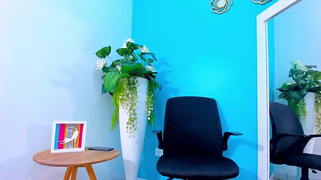 ViictoriiaSaenzのライブXXXチャット