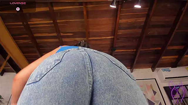 Онлайн чат XXX MiaKay1