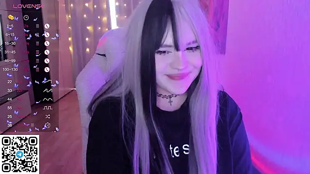 Chat +18 de SelenaCute ao vivo