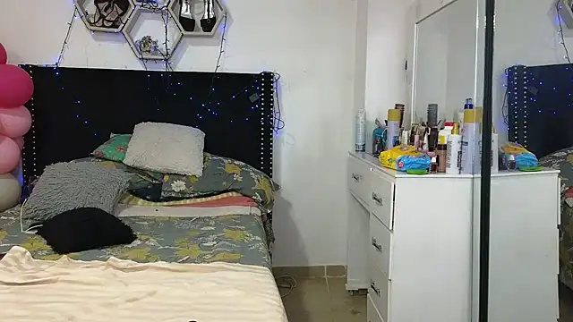 charlotte_077 라이브 XXX 채팅