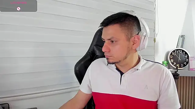 Rick_Adams 现场XXX聊天