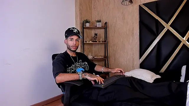 Thiagoferreti Chat XXX in diretta