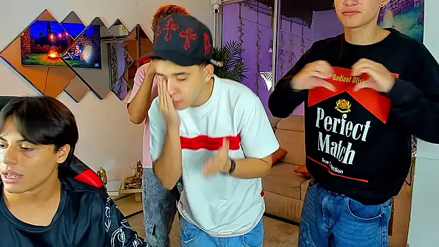 Houseofwarrios Show Webcam