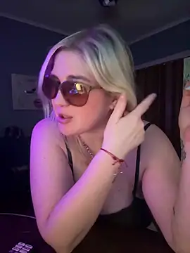 Granlady7 Adlı Modelin Canlı XXX Sohbeti