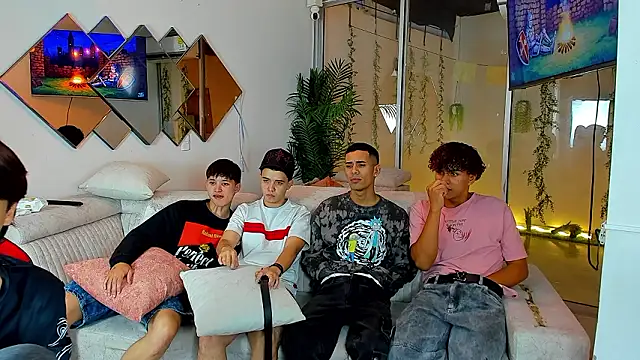 HouseofwarriosのライブXXXチャット