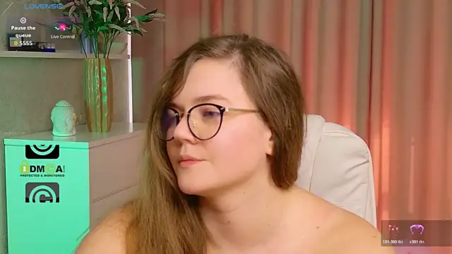 KellyKleine Live XXX Chat