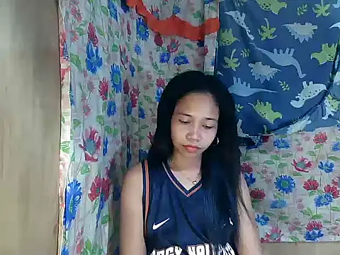 PinaySkinnyGirl live XXX chat