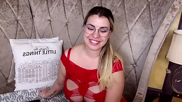 Chatroom XXX en direct de BustyGizelle