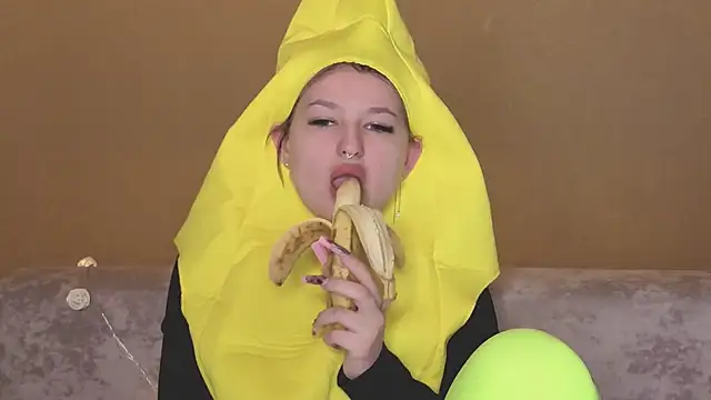 Banana_Bowl Adlı Modelin Canlı XXX Sohbeti