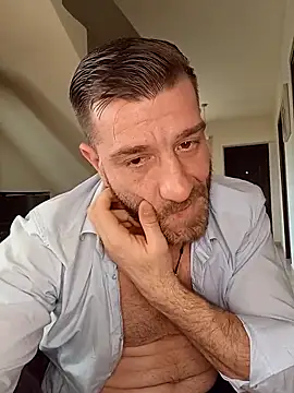 Alexdaniel89 在線直播表演