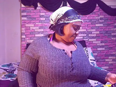 BustySavita Chat XXX live