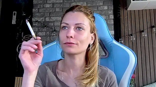 karo123421 Live XXX Chat