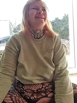 CurvyyAnna's Webcam Show