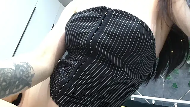 Chat XXX en directo de Sweety_Katty