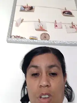 XXX chat uživo modela Molly_newman6