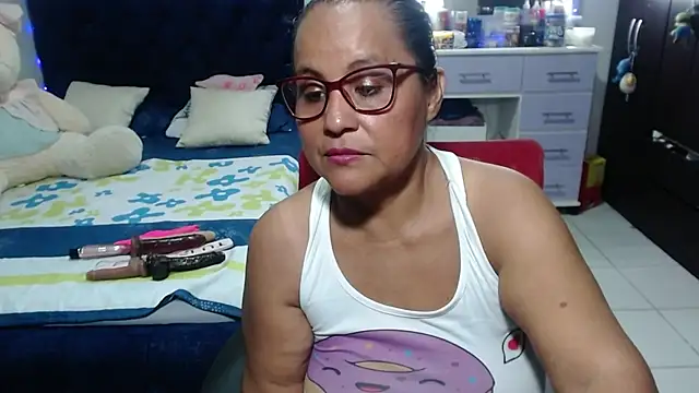 دردشة pervert_mommy_ الجنسية المباشرة