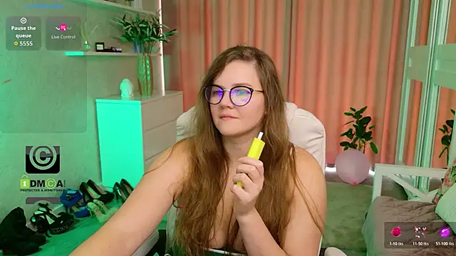 Czat XXX na żywo – KellyKleine