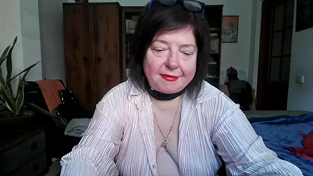 XXX chat uživo modela Violet_Pulse