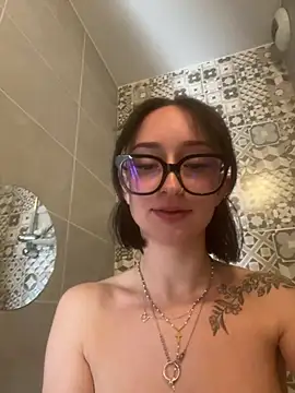 XXX chat uživo modela Lolasecret_