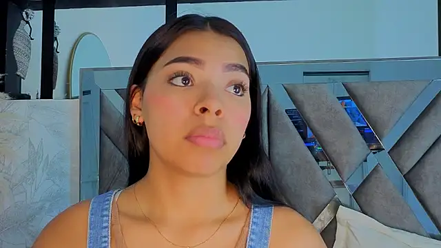 Chel_sethn Live XXX chat