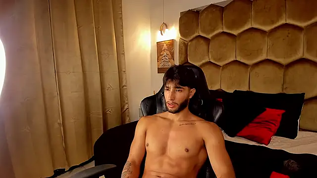 Emmet_CollinsJS Webcamshow