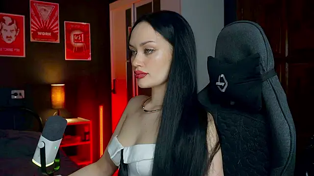 Czat XXX na żywo – QueenAliss