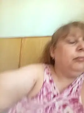 Julian-A Live XXX-chat