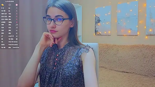 AstoriyaNight's Live XXX Chat