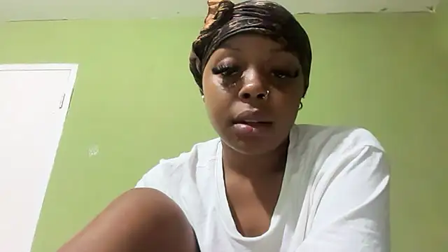 PrettyGirlMercedes Chat XXX in diretta