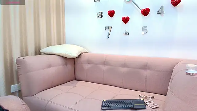 Luna_Millers Pertunjukan Webcam