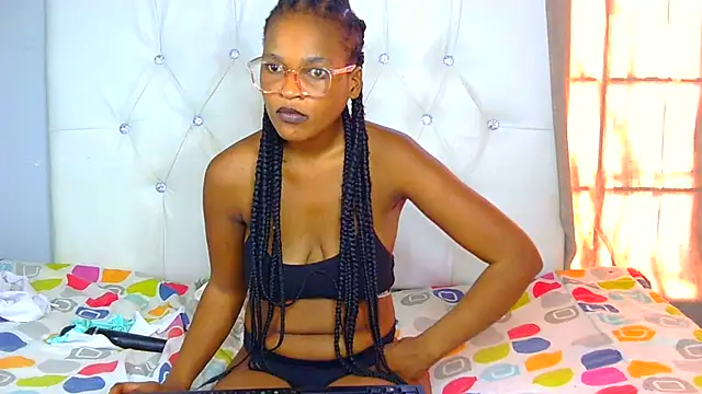 Czat XXX na żywo – AfricanSquirtMachine