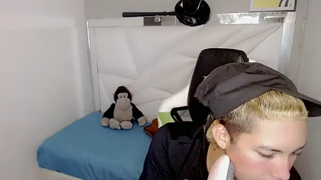 Street_poemm_ Webcamshow